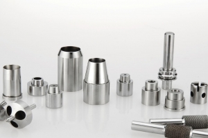 塑胶模具出现错位应该如何解决和提前预防？